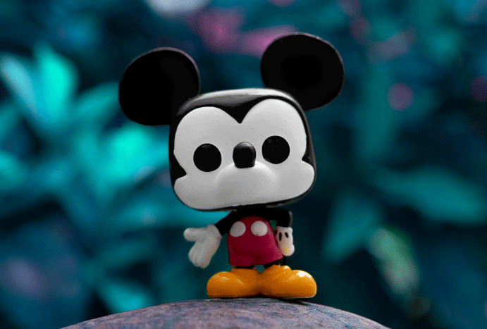 mickey mouse pop vinyl figure